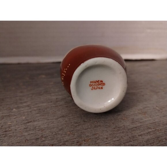 Virgin Mary 4.5" Made in Occupied Japan Porcelain Handled Vase - Picture 5 of 5